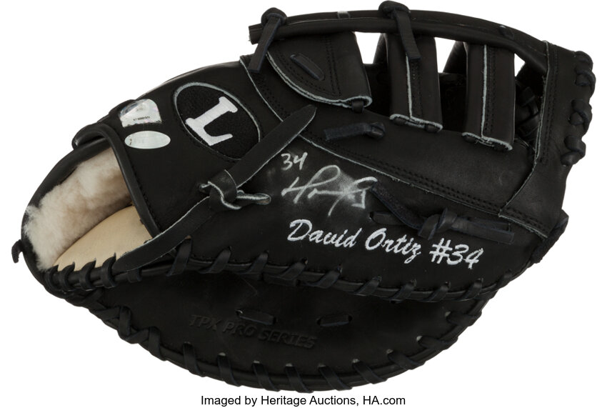 David Ortiz Signed Glove Baseball Collectibles Others - 