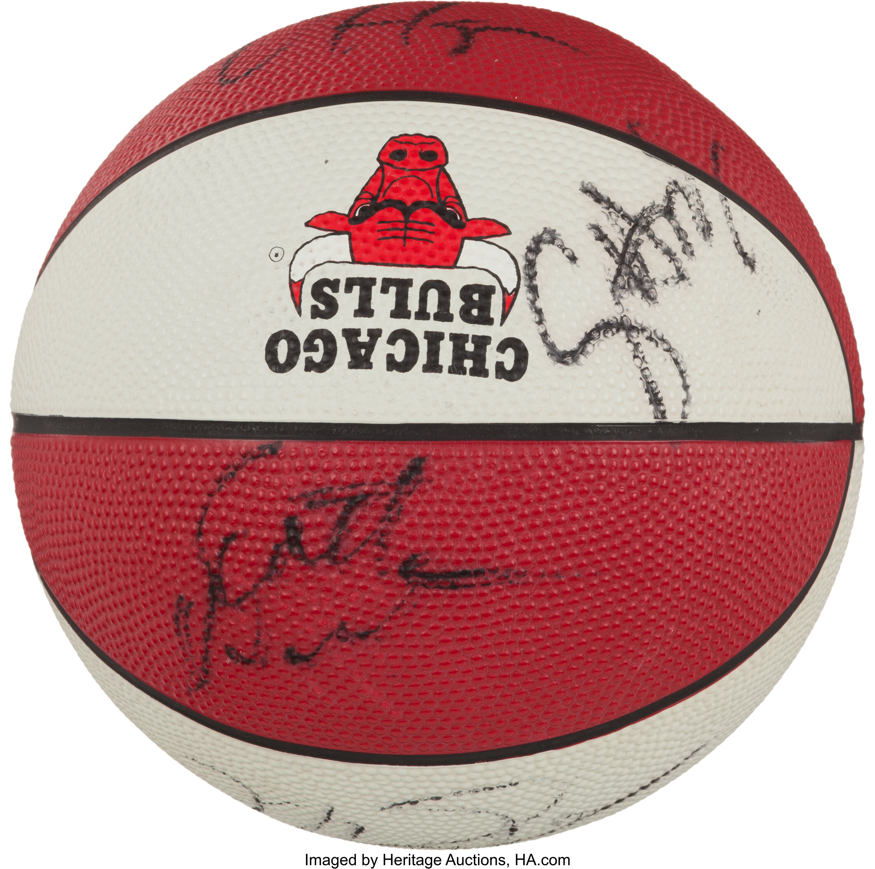 Michael Jordan Signed Basketball - Chicago Bulls