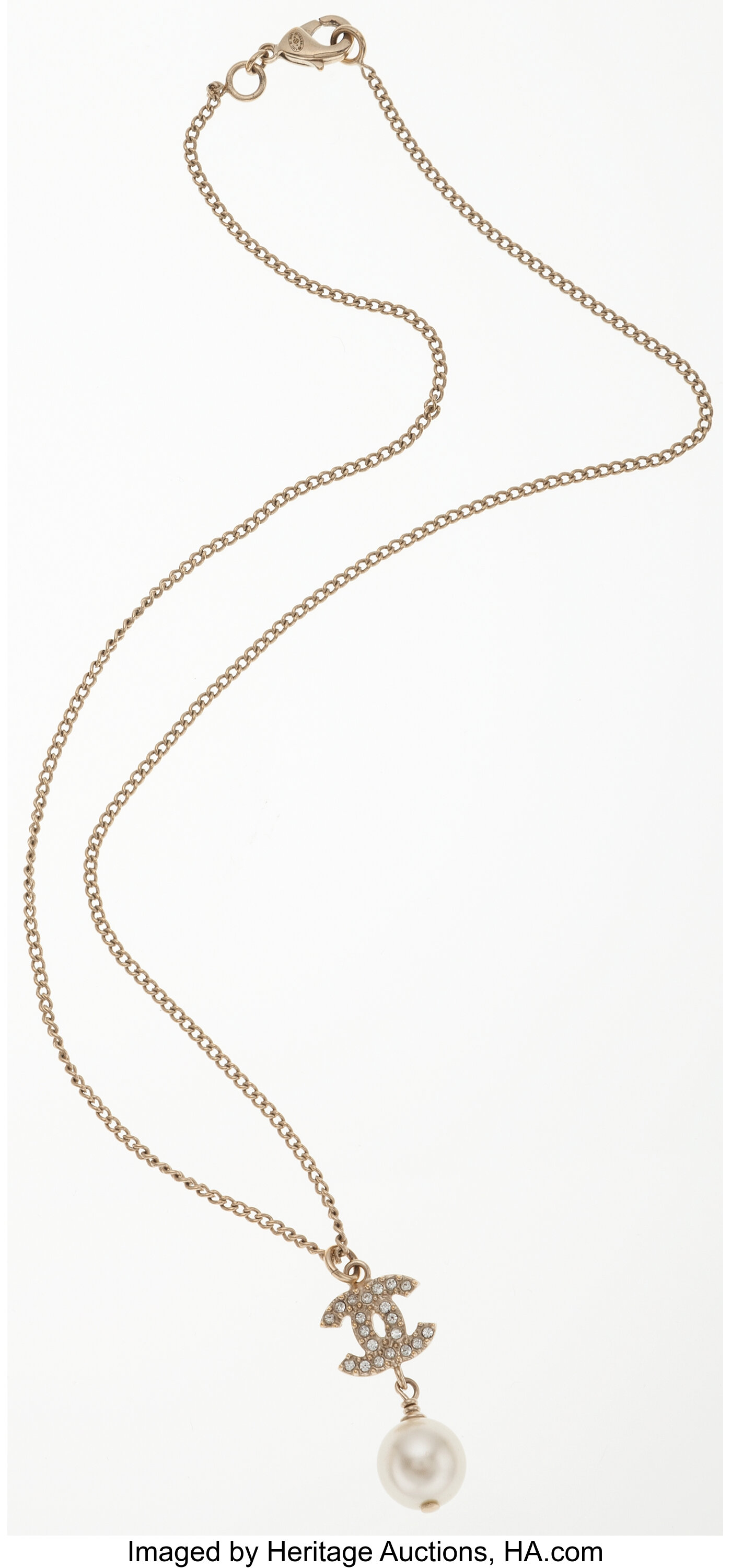 chanel cc logo pearl necklace