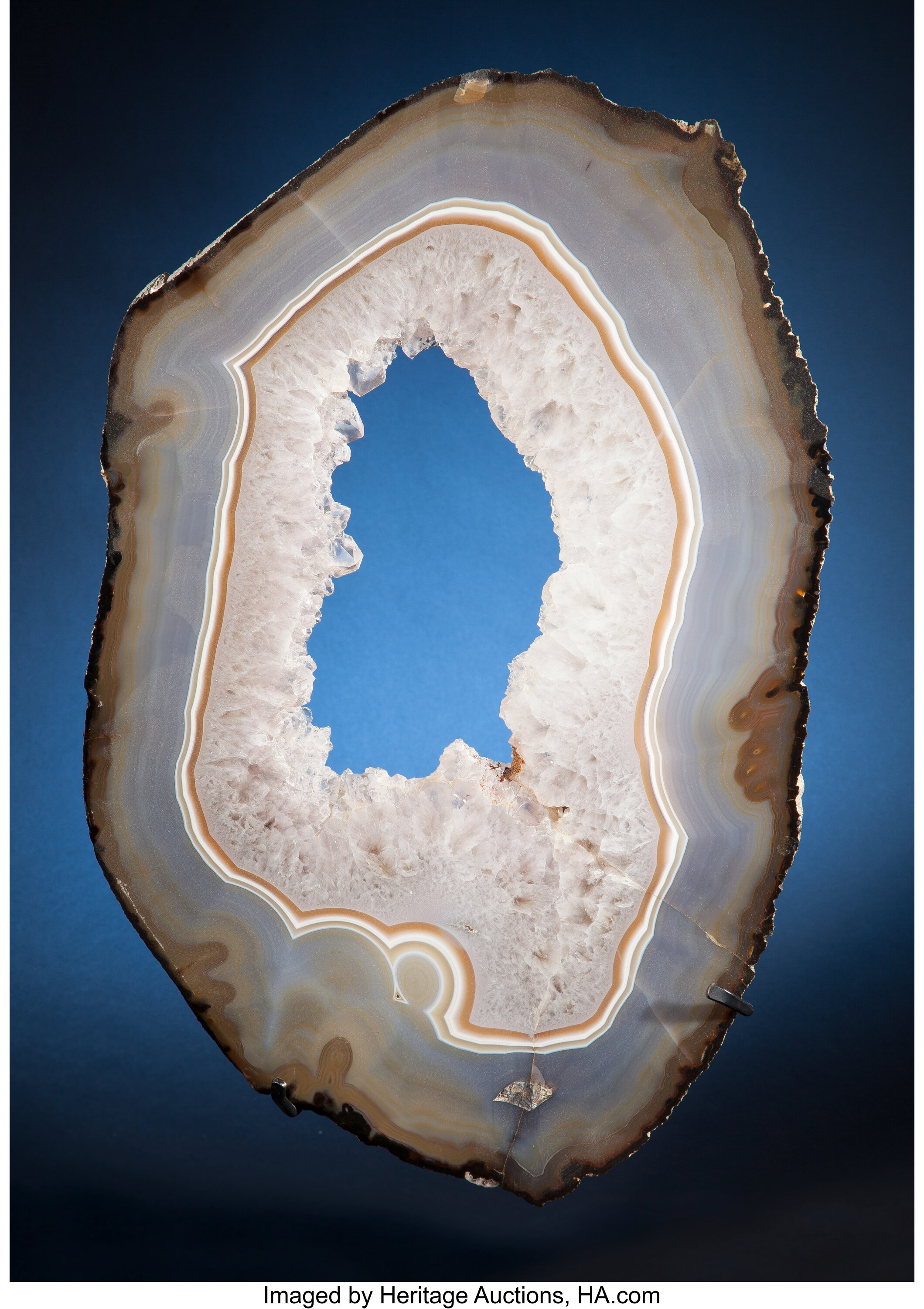 Large agate clearance