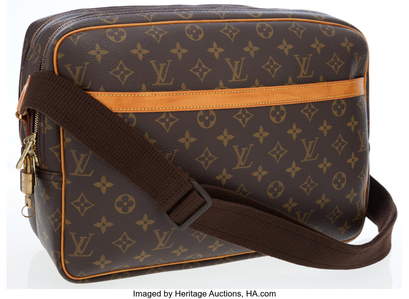 Louis Vuitton Classic Monogram Canvas Reporter GM Bag.  Luxury