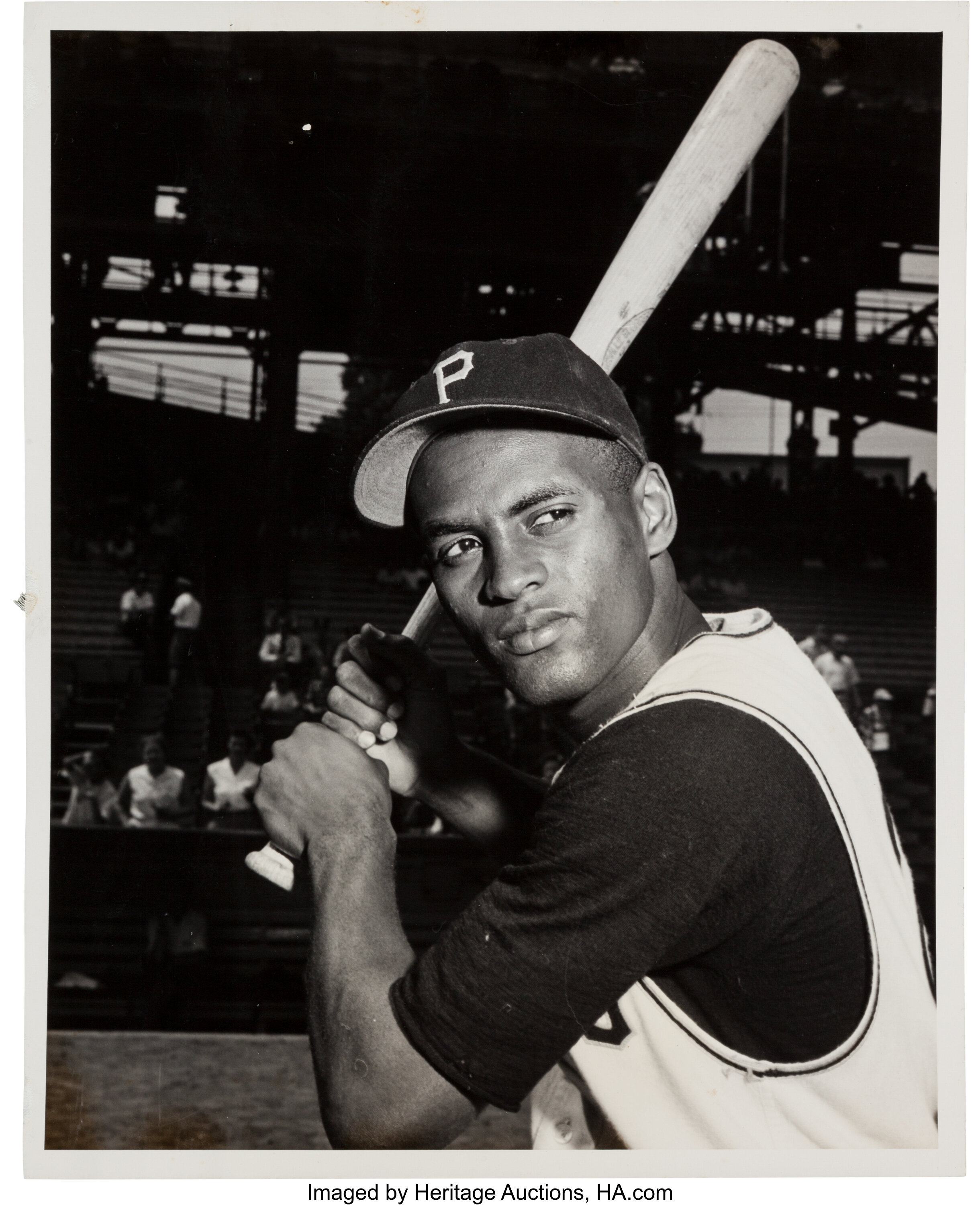 7 Rare Photos of Roberto Clemente