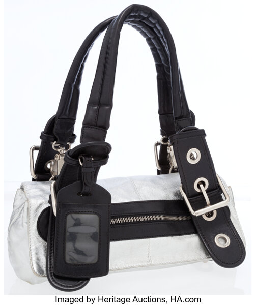 CHLOE black patent leather ELVIRE Shoulder Bag For Sale at 1stDibs  chloe  patent leather bag, chloe elvire bag, chloe black shoulder bag