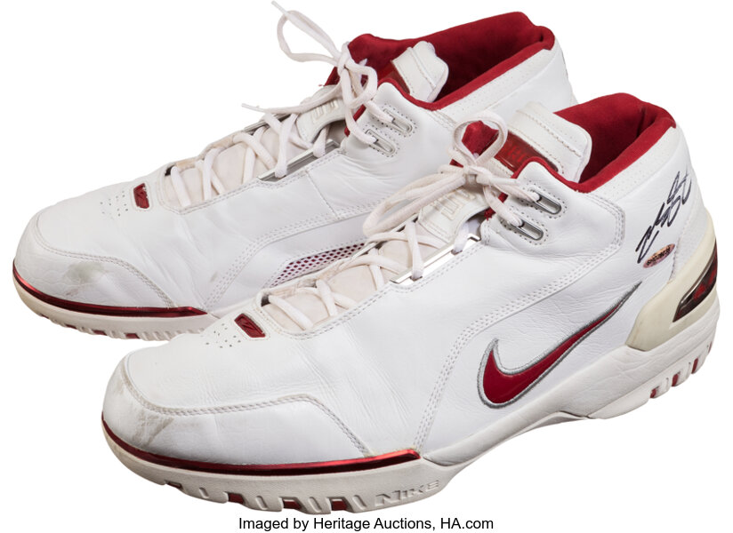 Lebron james best sale rookie shoes