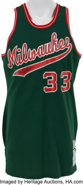 Kareem Abdul-Jabbar Milwaukee Bucks Autographed Mitchell & Ness 1970-1971  Green Replica Jersey with ''HOF '95'' Inscription