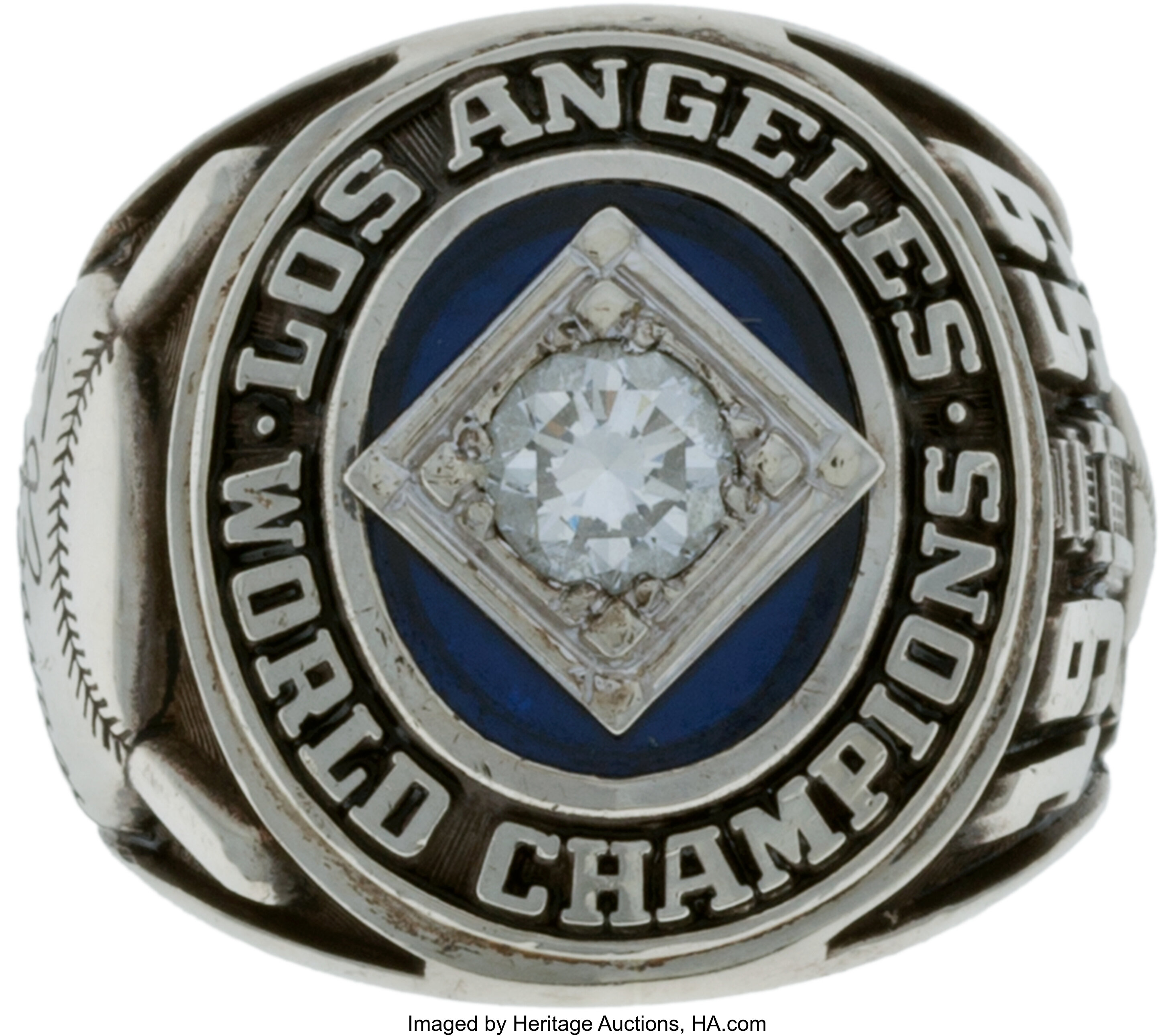 L.A. Dodgers 2020 World Series Ring Feature 232 Diamonds