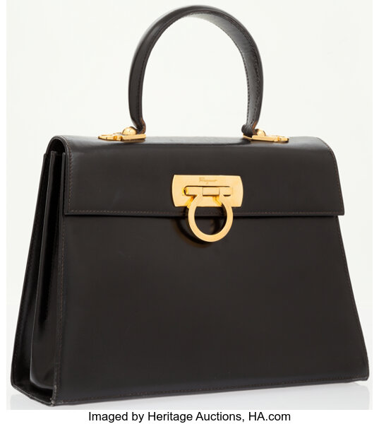 Ferragamo black outlet purse