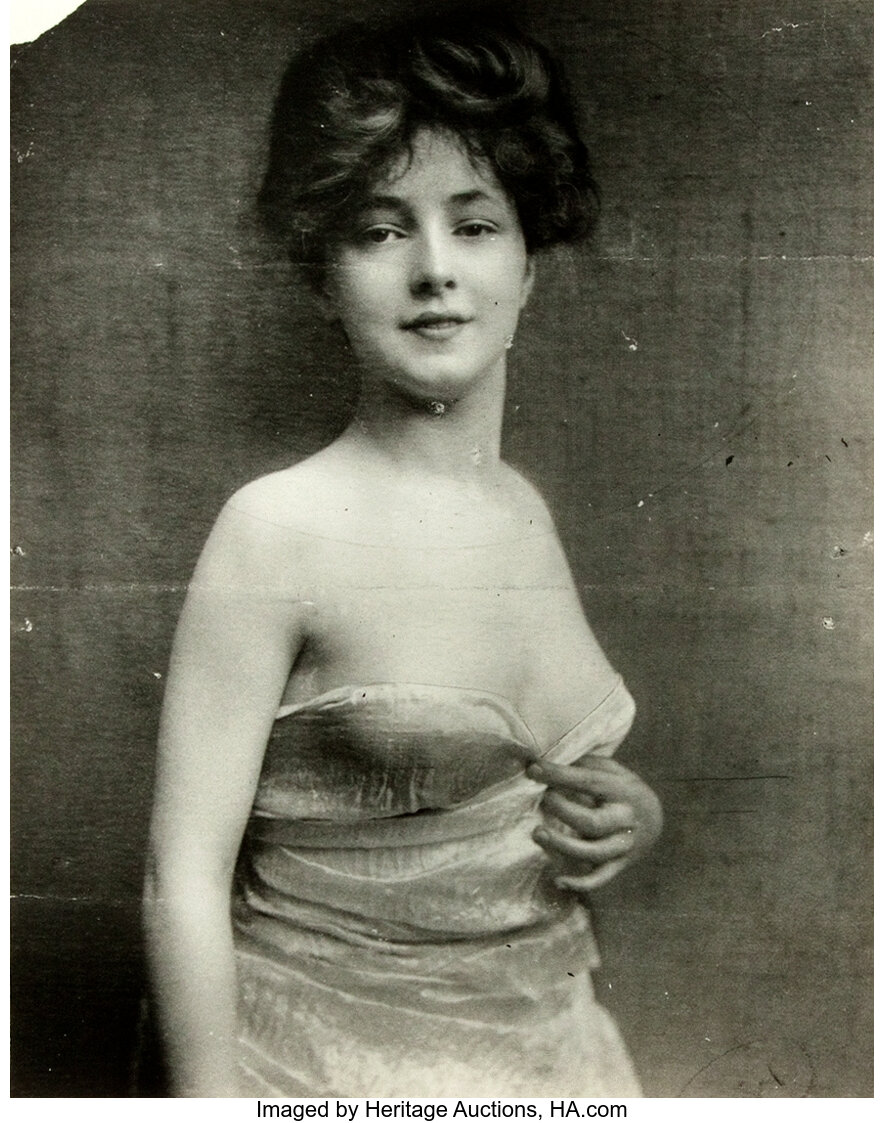 Photograph Depicting Celebrity Evelyn Nesbit (1884-1967). Black and | Lot #90404 | Heritage Auctions