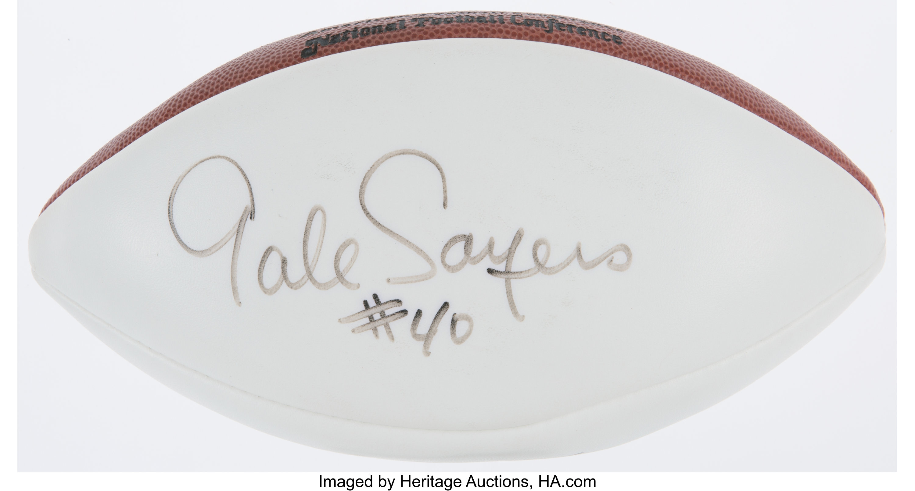 Sold at Auction: 1966 Philadelphia Gale Sayers Action Card