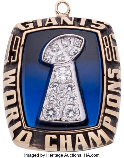 1986 New York Giants 'World Champions' Super Bowl XXI Pendant. , Lot  #82408