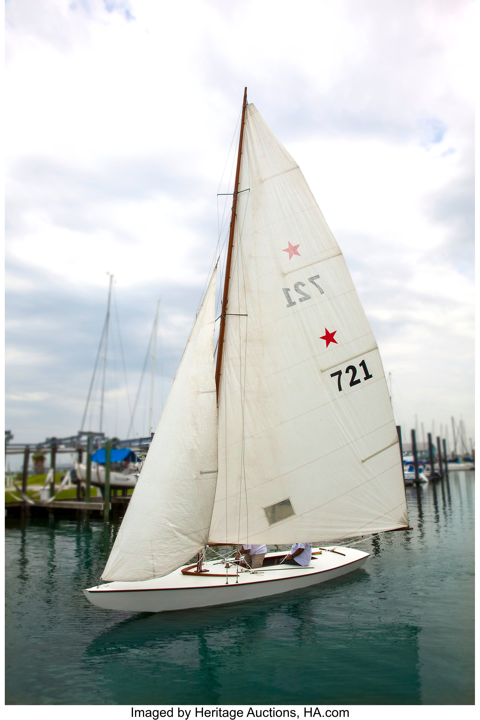 star class racing sailboat