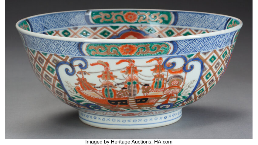 A JAPANESE IMARI PORCELAIN BOWL. Marks: (chop marks). 4-1/8