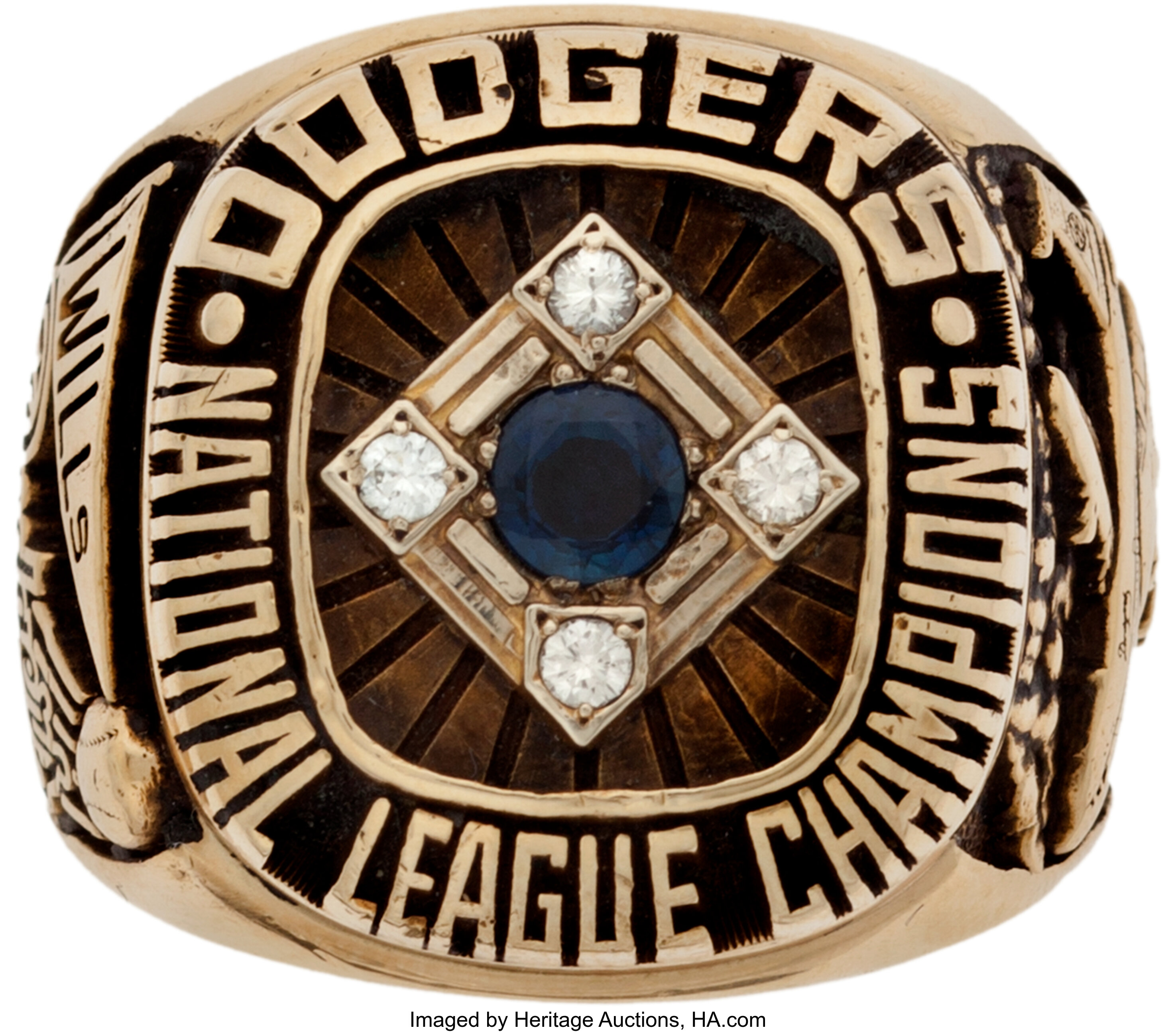 Dodgers presented with National League championship rings