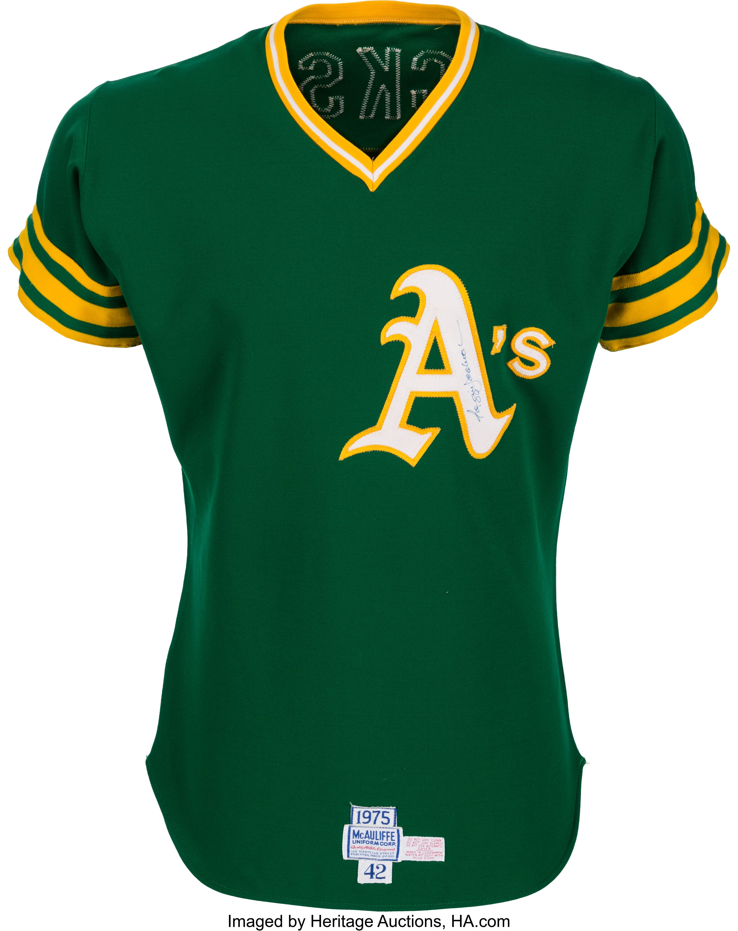 Lot Detail - 1971 Reggie Jackson Game Worn and Signed Oakland Athletics  Jersey (MEARS A-10)