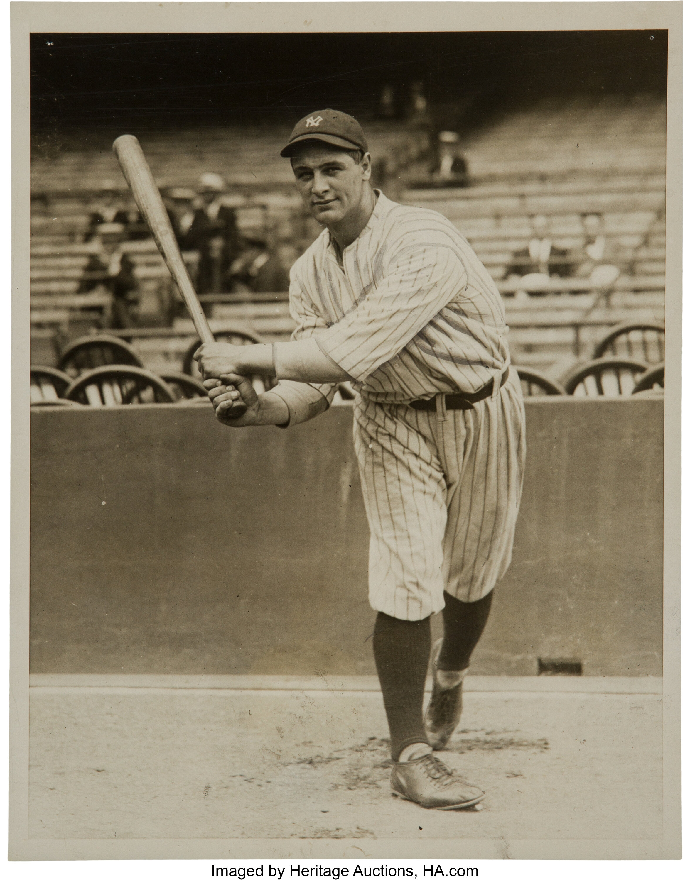 Lot Detail - 1936 LOU GEHRIG N.Y. YANKEES 7x9 ORIGINAL PRESS PHOTOGRAPH -  CLASSIC FULL ROAD UNIFORM PORTRAIT! (PSA/DNA TYPE I)