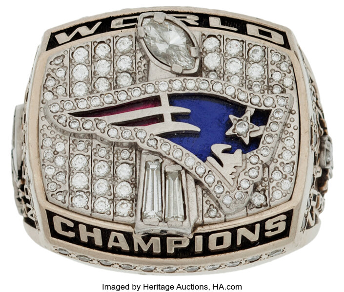 Lot Detail - New England Patriots 2001 Super Bowl XXXVI Championship 14K  Gold Ring w/Diamonds