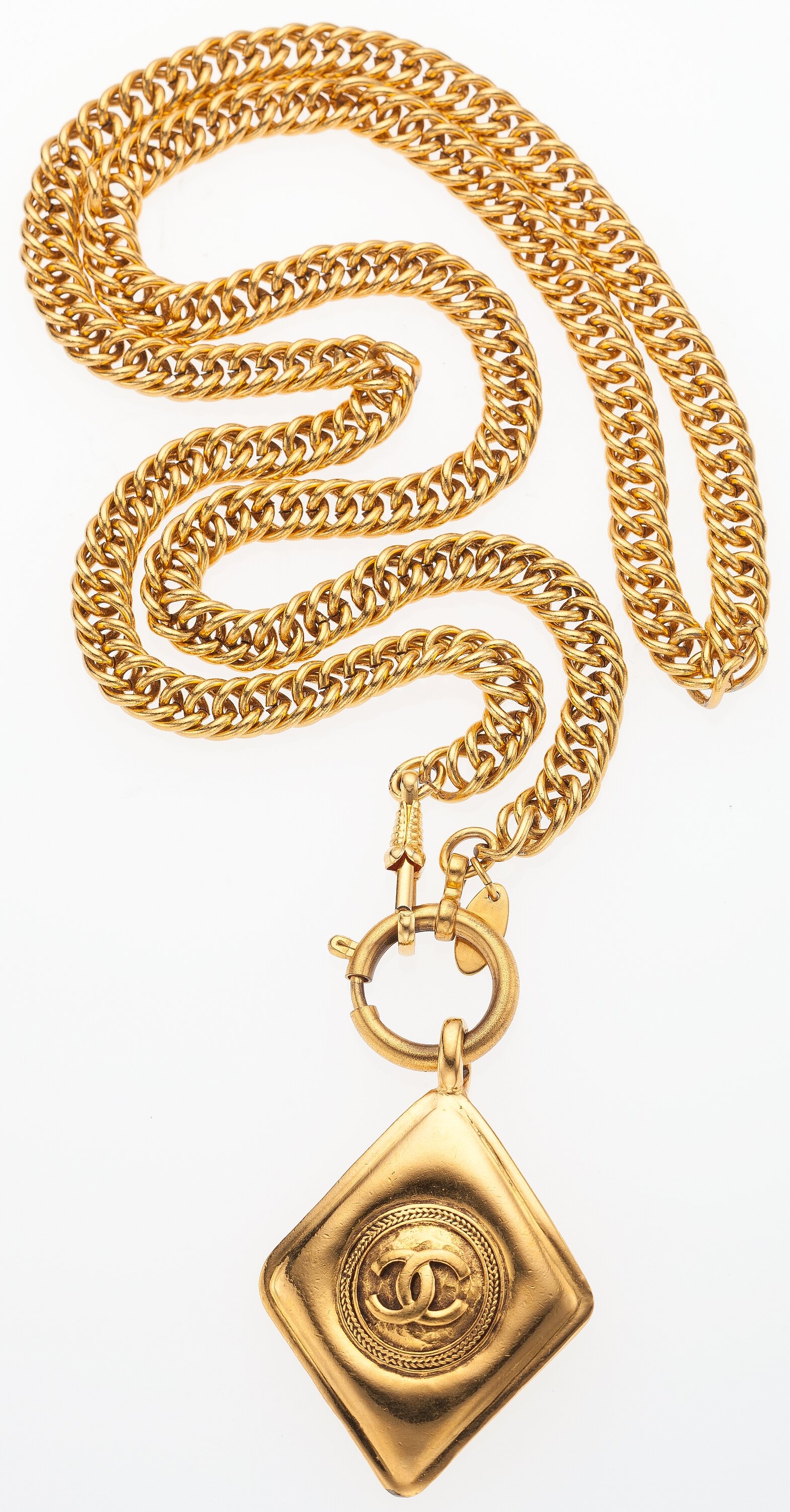 Chanel Gold CC Diamond Shaped Necklace. Very Good Condition. 1.5, Lot  #17011