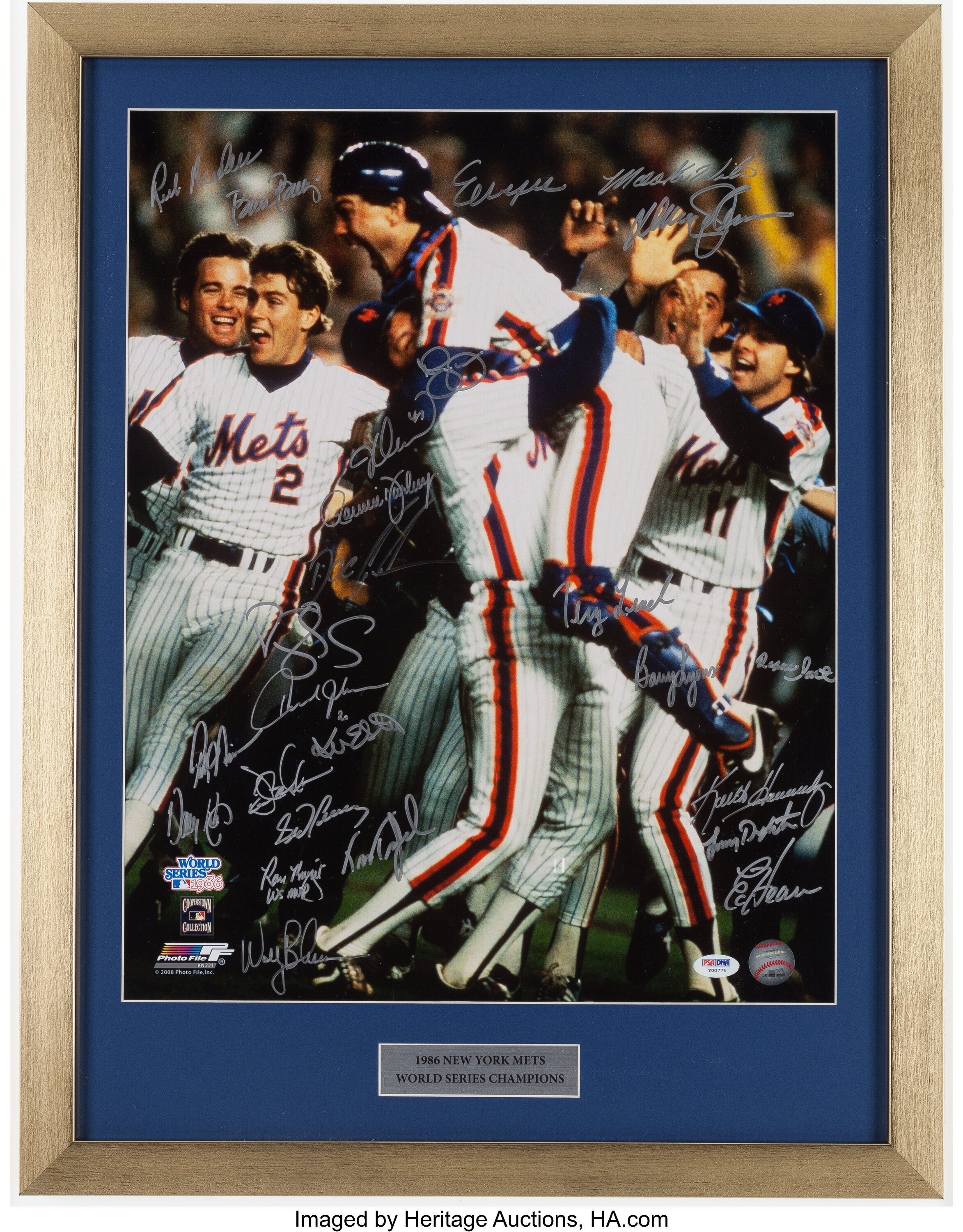 1986 New York Mets Team Signed Oversized Photograph. Baseball