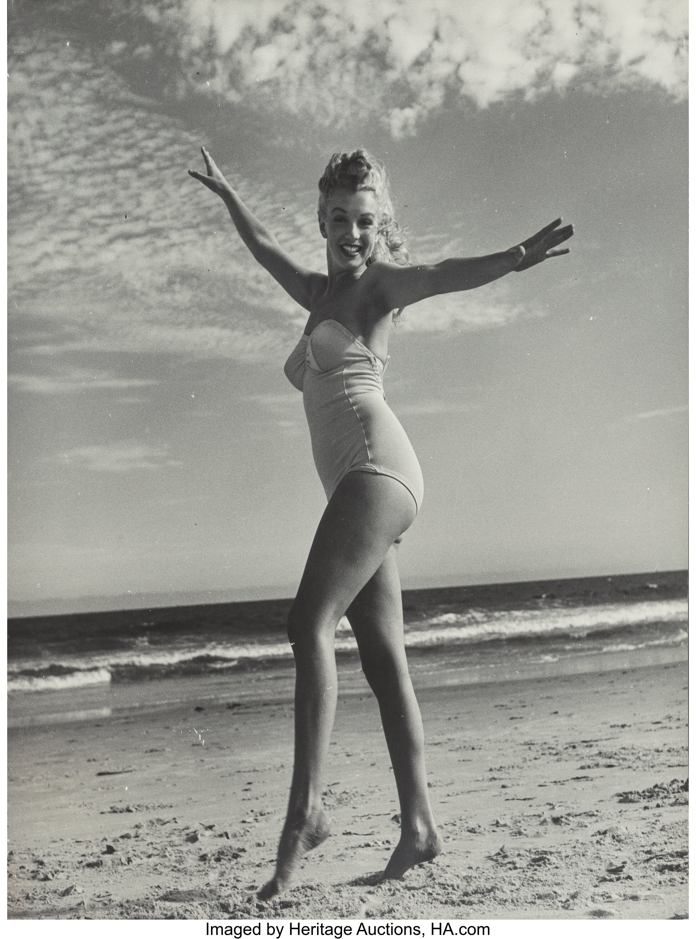 Andre De Dienes American 1913 1985 Marilyn Monroe Tobay Beach Lot 74164 Heritage Auctions 0560