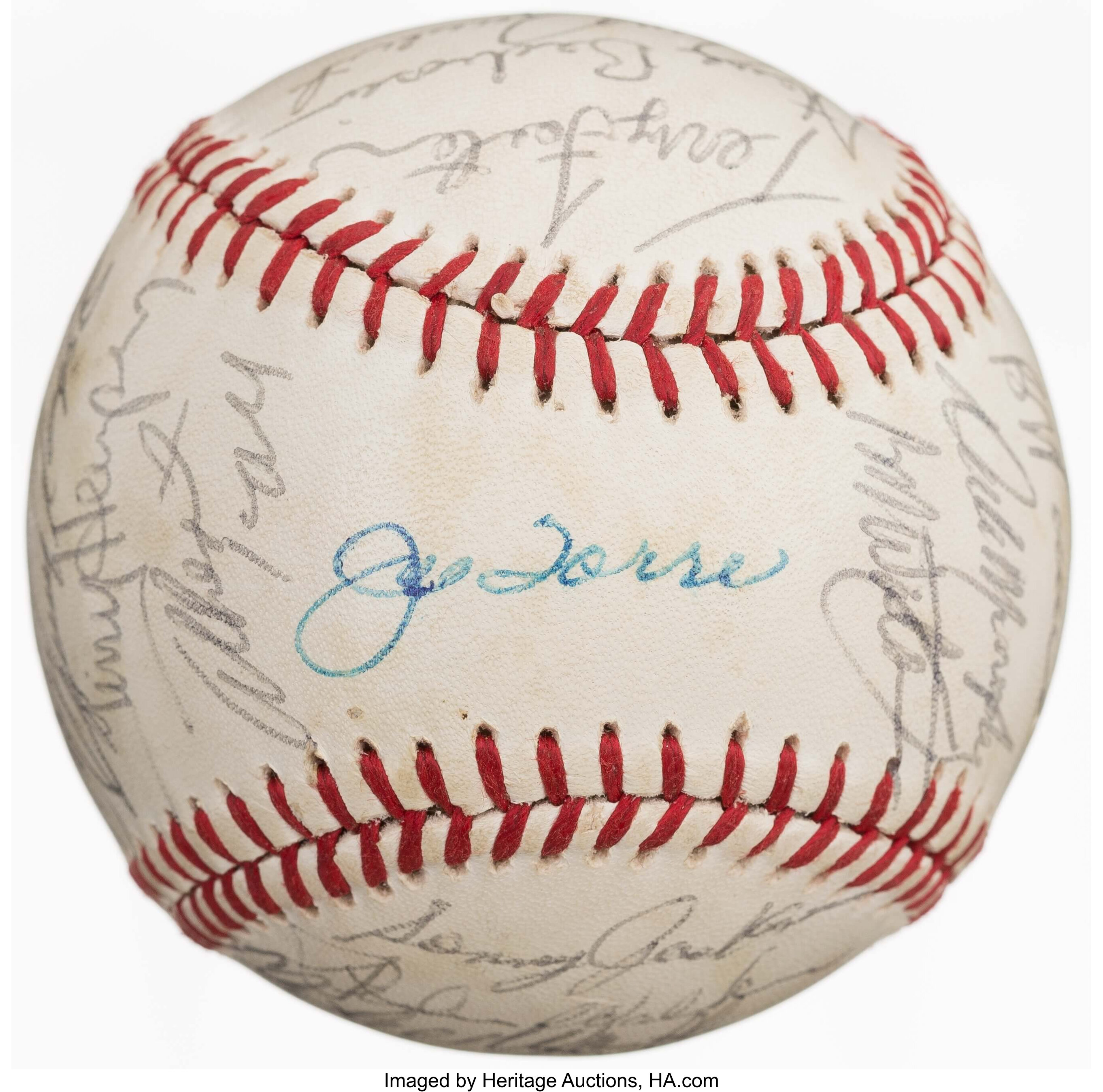 Sold at Auction: 1983 CINCINNATI REDS TEAM AUTOGRAPHED BALL