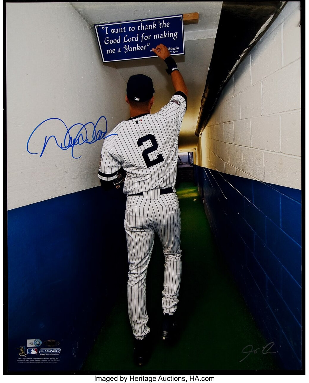 Lot - UNIQUE DEREK JETER SIGNED PHOTOGRAPH