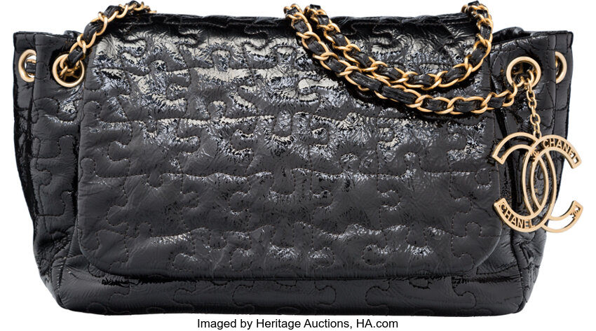 Quilted beige leather and black patent leather with gold-tone metal