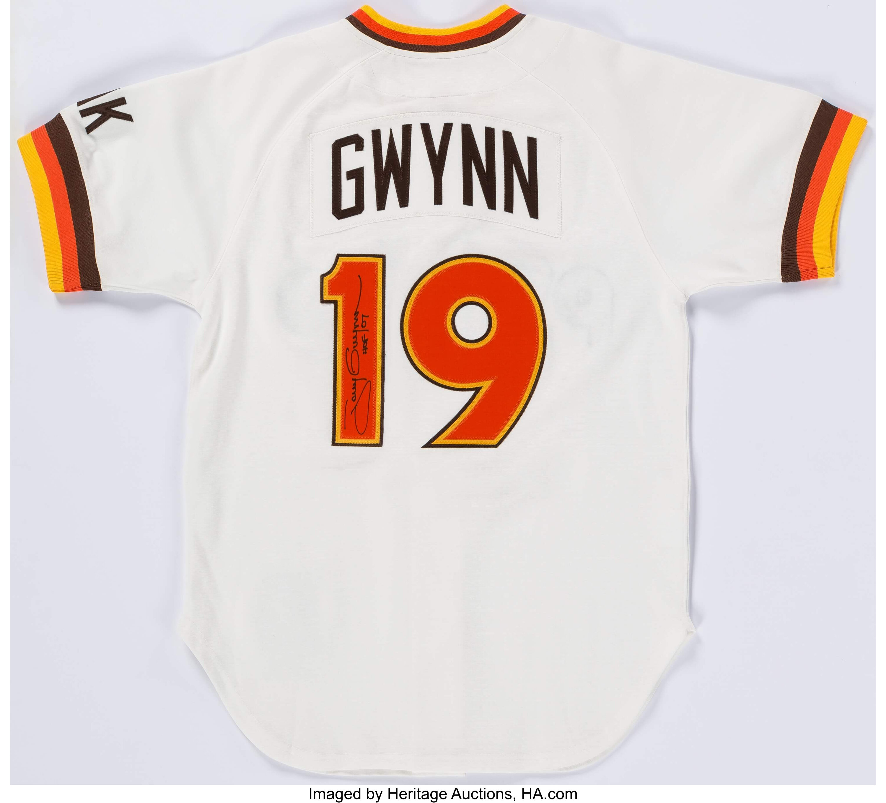 Tony Gwynn Signed San Diego Padres Jersey. Baseball