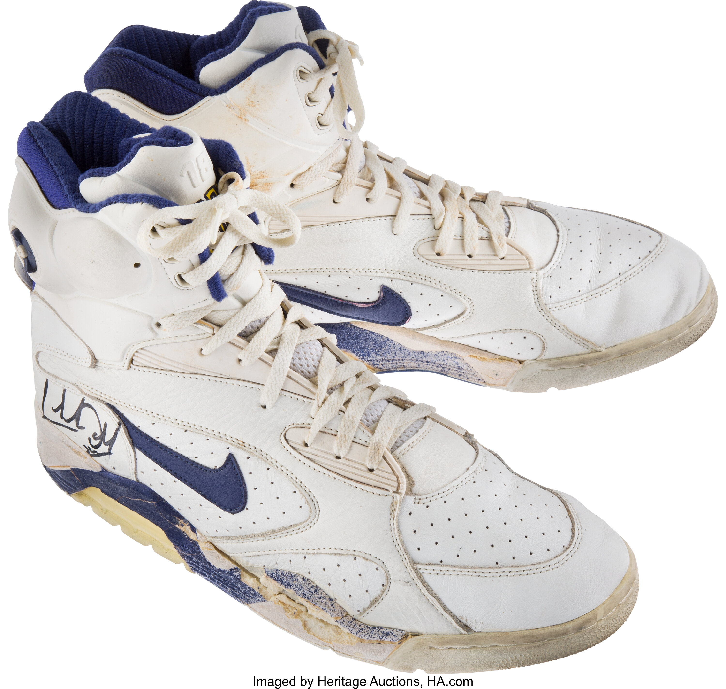 Introducir 70+ imagen charles oakley sneakers