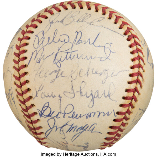 1975 Cincinnati Reds World Series Champs Team Signed Baseball Beckett COA