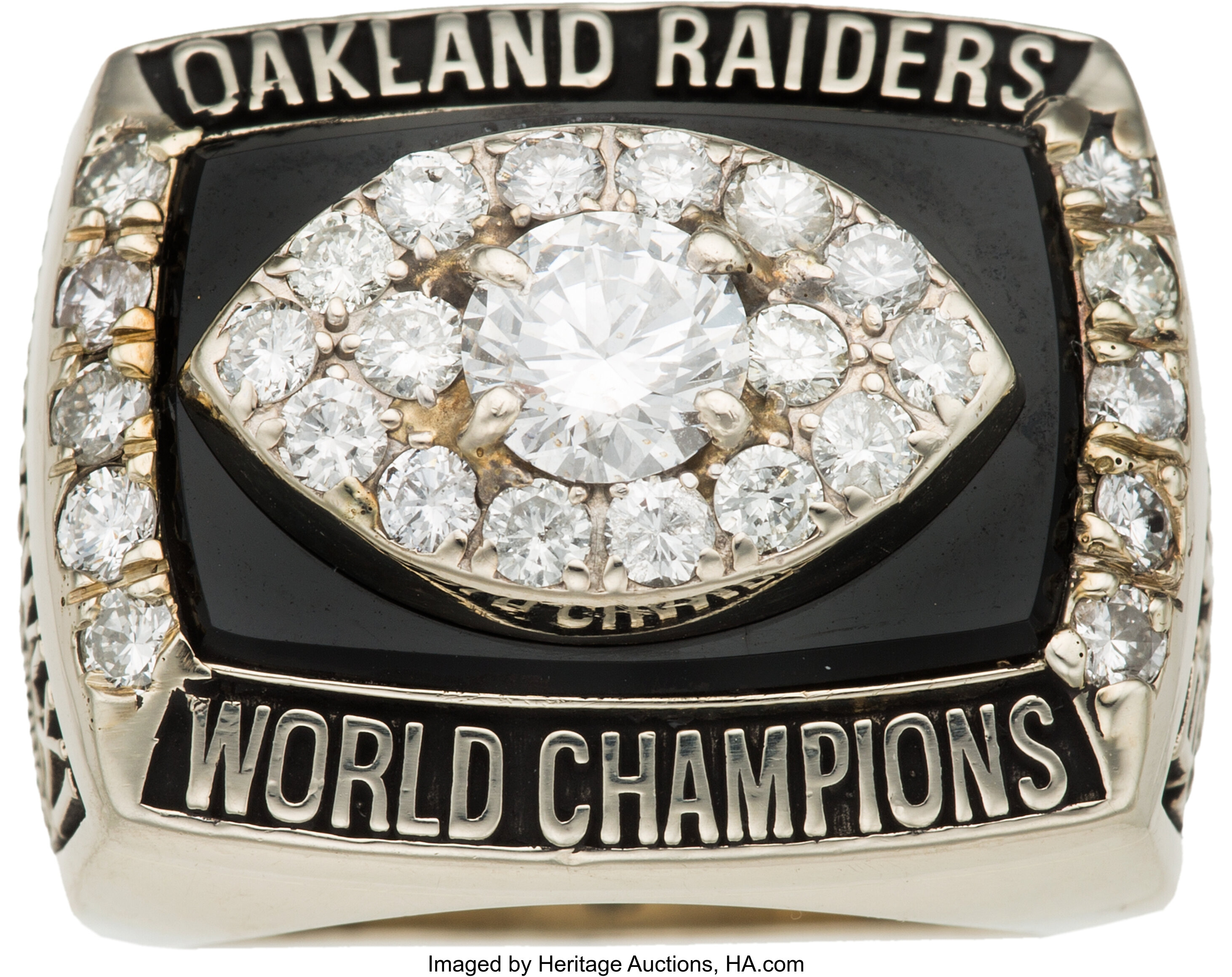 1976 Oakland Raiders Super Bowl XI Championship Ring Presented to | Lot