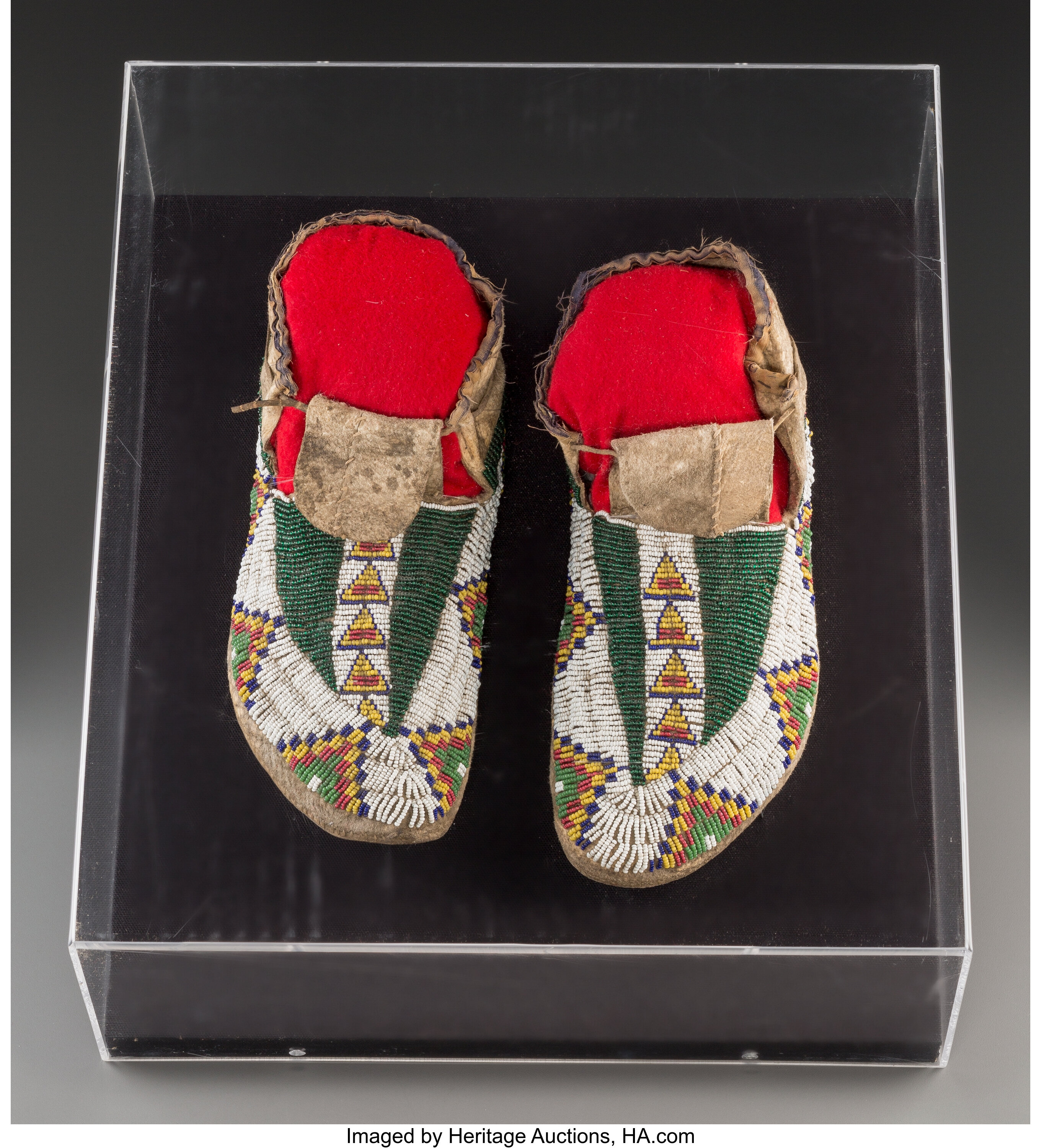 A Pair Of Sioux Beaded Hide Moccasins C 1890 Total 2 Items Lot 70144 Heritage Auctions 