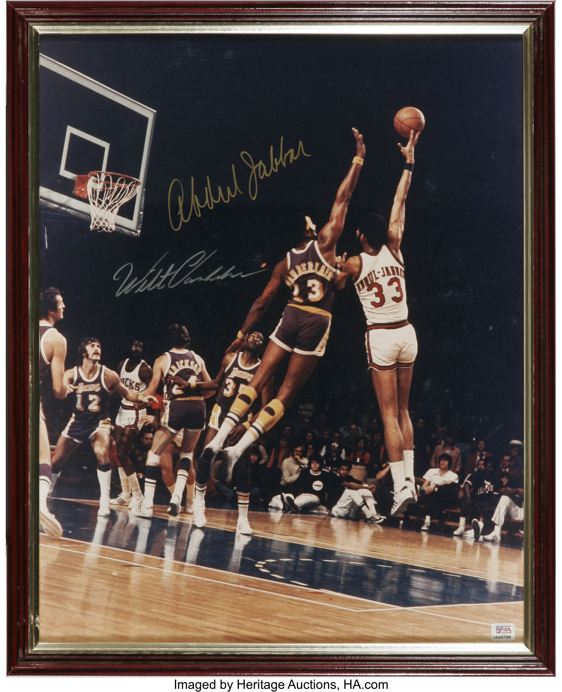 Kareem Abdul-Jabbar Signed Lakers Sky Hook Shot 8×10 Photo