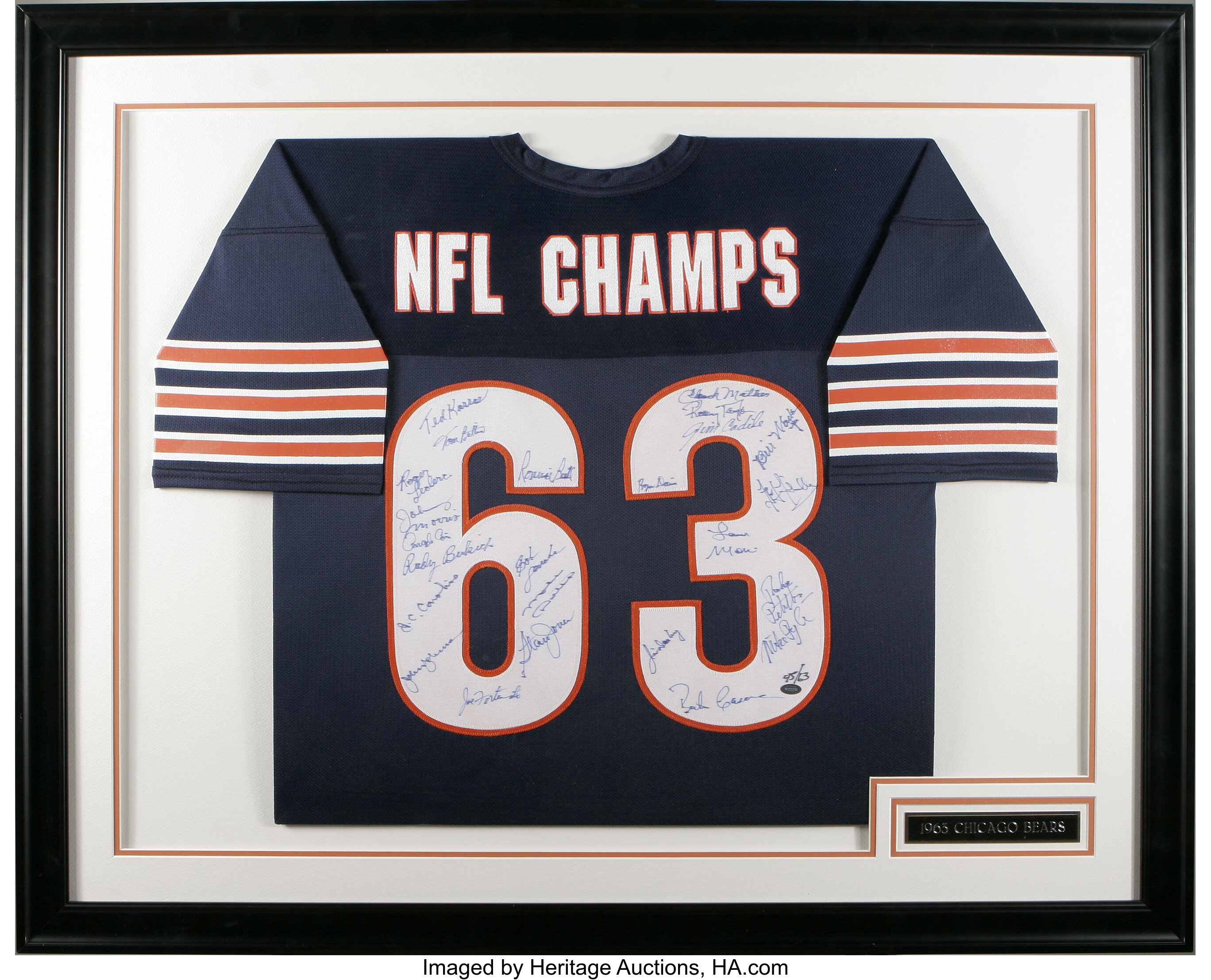Bleachers Sports Music & Framing — Gale Sayers Signed Chicago Bears Jersey  - PSA DNA COA Authenticated - Professionally Framed