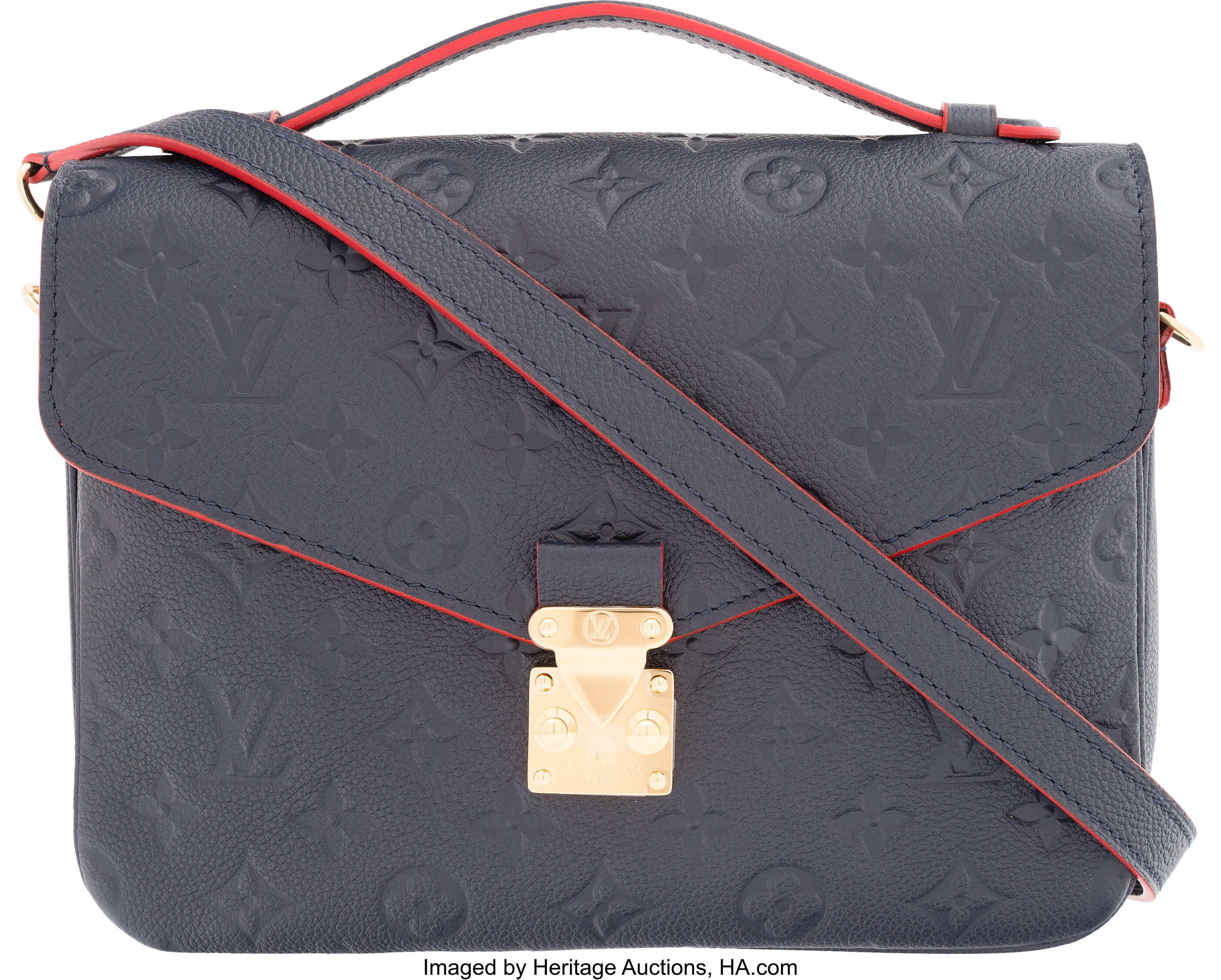 What's In My Bag, Feat. Louis Vuitton Pochette Metis! 