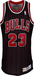 Michael Jordan 72-10 Signed 1995-96 Pro Cut Chicago Bulls Jersey PSA —  Showpieces Sports