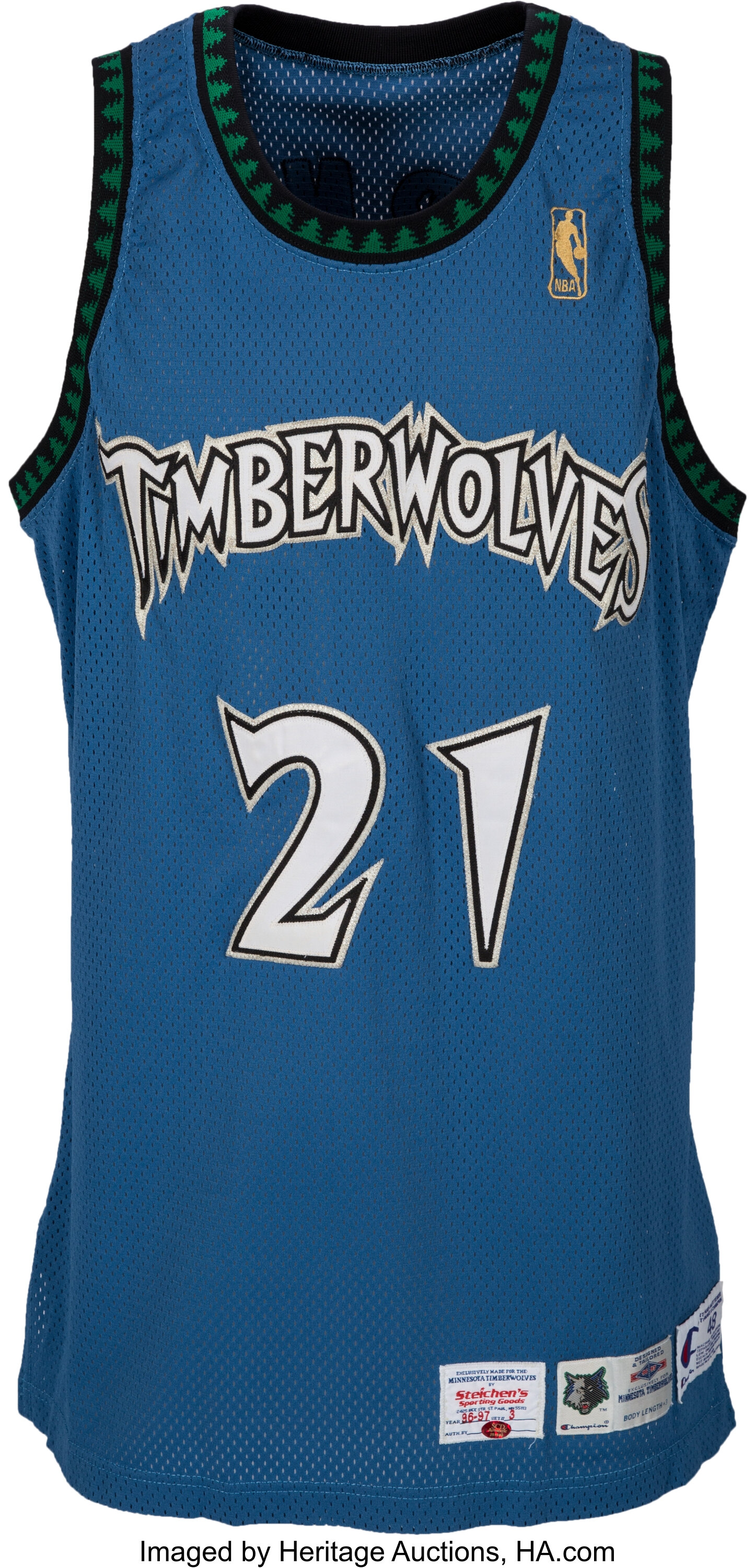 Mitchell & Ness Men's Minnesota Timberwolves Kevin Garnett Swingman Jersey Black Medium