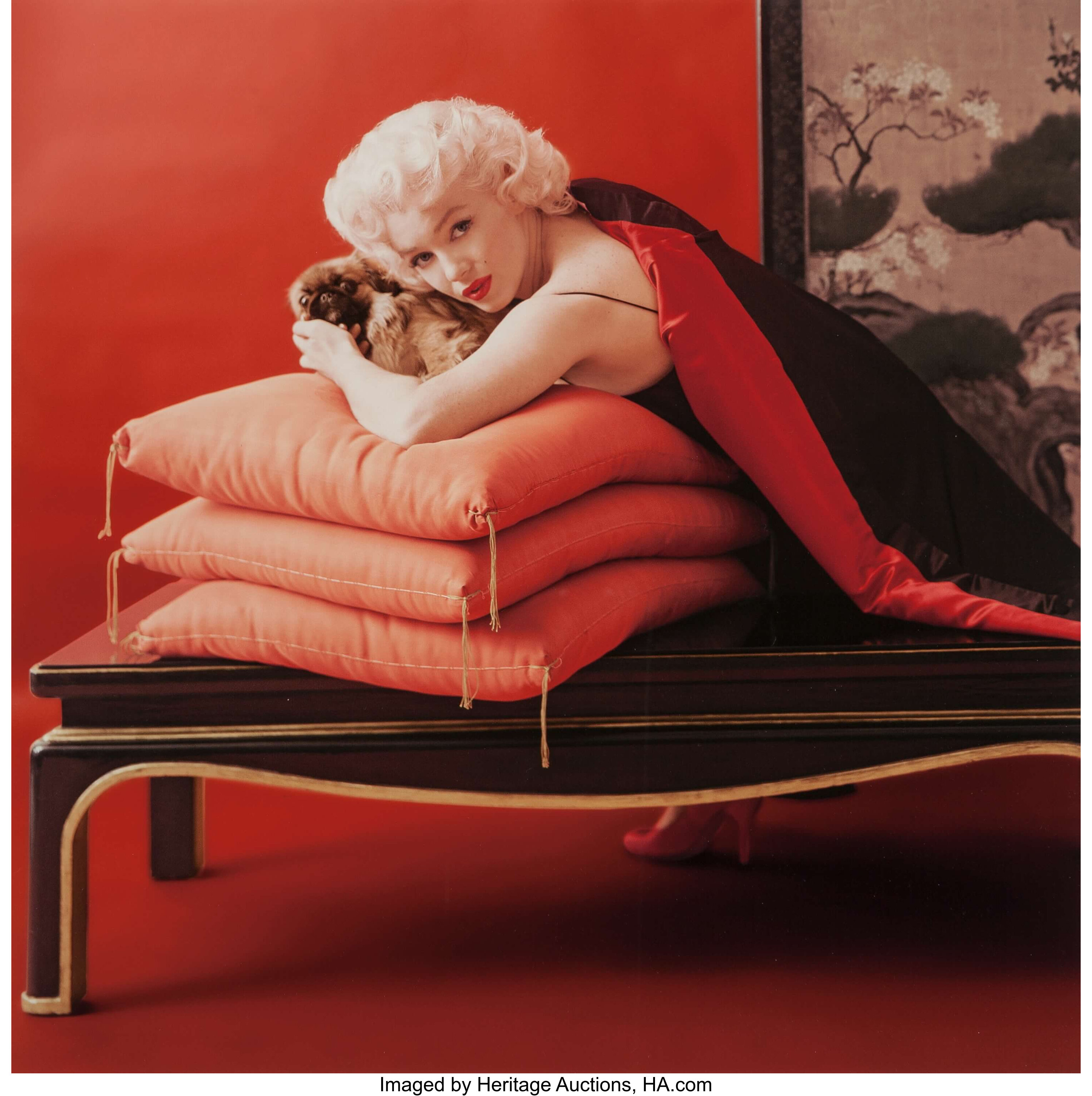 Marilyn Monroe Goes Oriental With Her Pekingese Dog in NY - 1962 Tote Bag