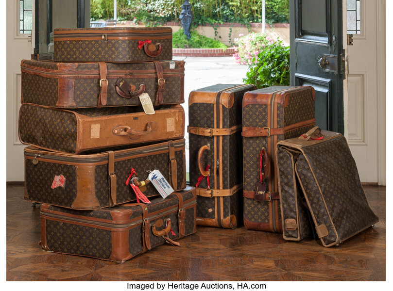 Lot - COLLECTION OF LOUIS VUITTON SOFT CASE LUGGAGE