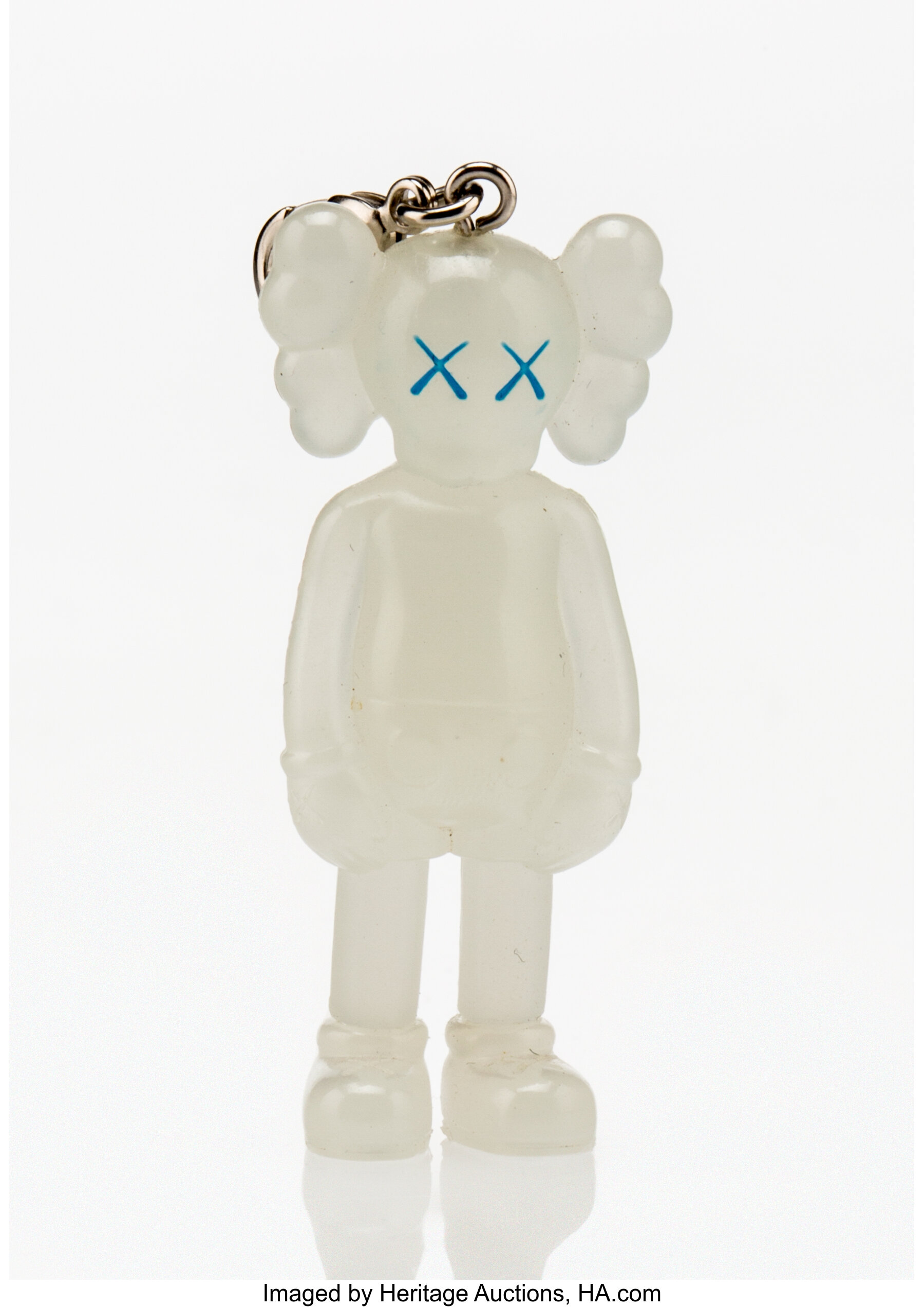 KAWS Chum Keychain White (2009)KAWS Chum Keychain White (2009) - OFour