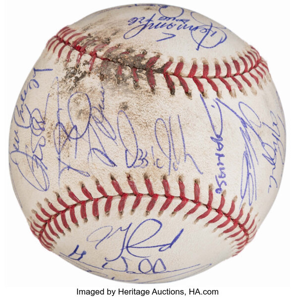 2005 Chicago White Sox Team Signed Chicago White Sox White