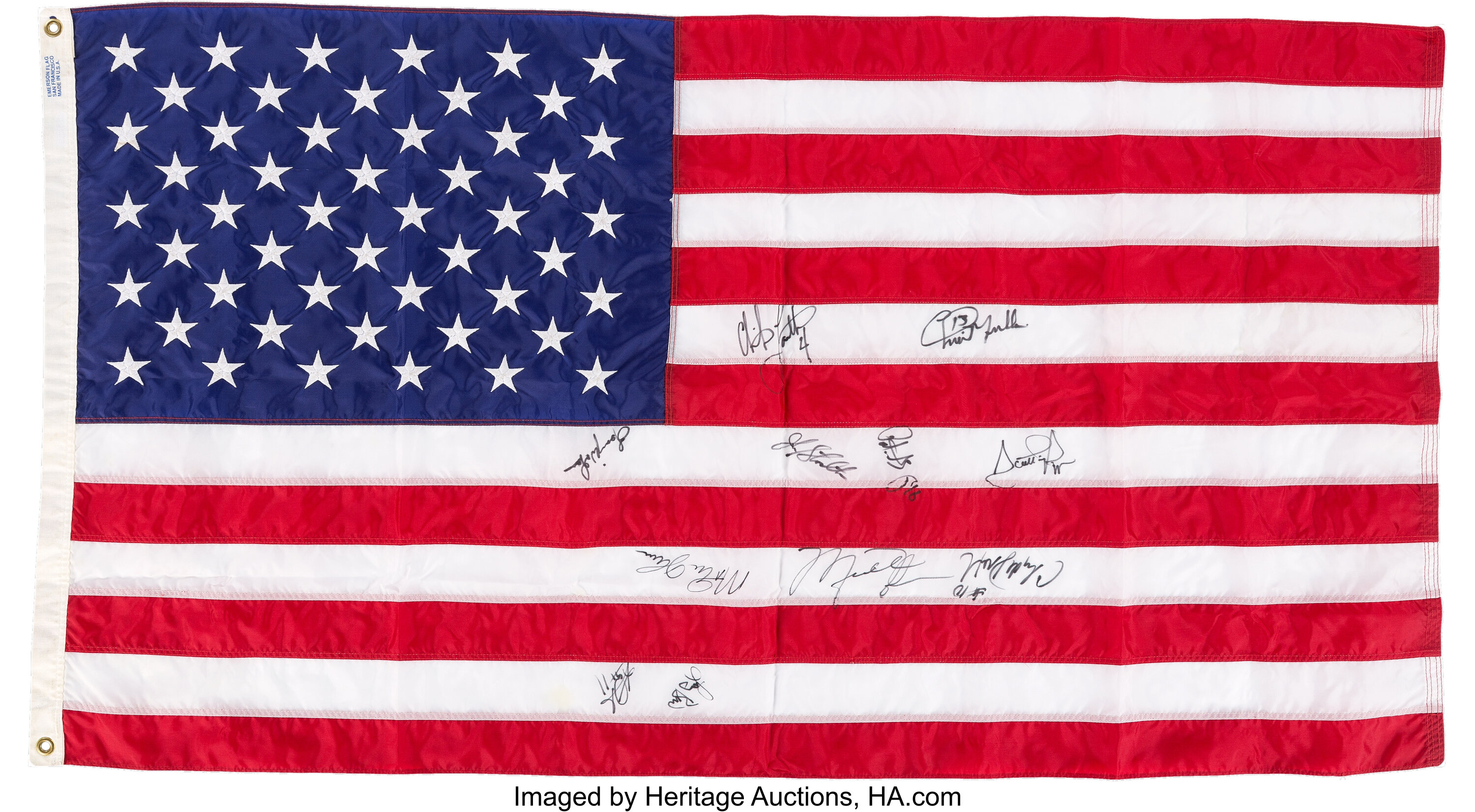 1992 American Flag Signed By Usa Olympic Basketball Dream Team Lot 80462 Heritage Auctions