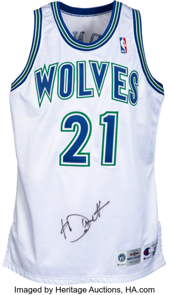 Kevin Garnett Signed Game Used Minnesota Timberwolves Practice