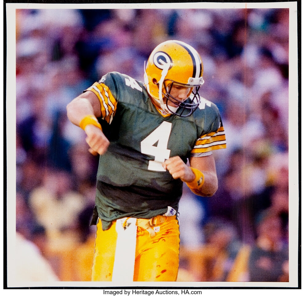 1992 Brett Favre Green Bay Packers Vintage Photograph. Football, Lot  #41263