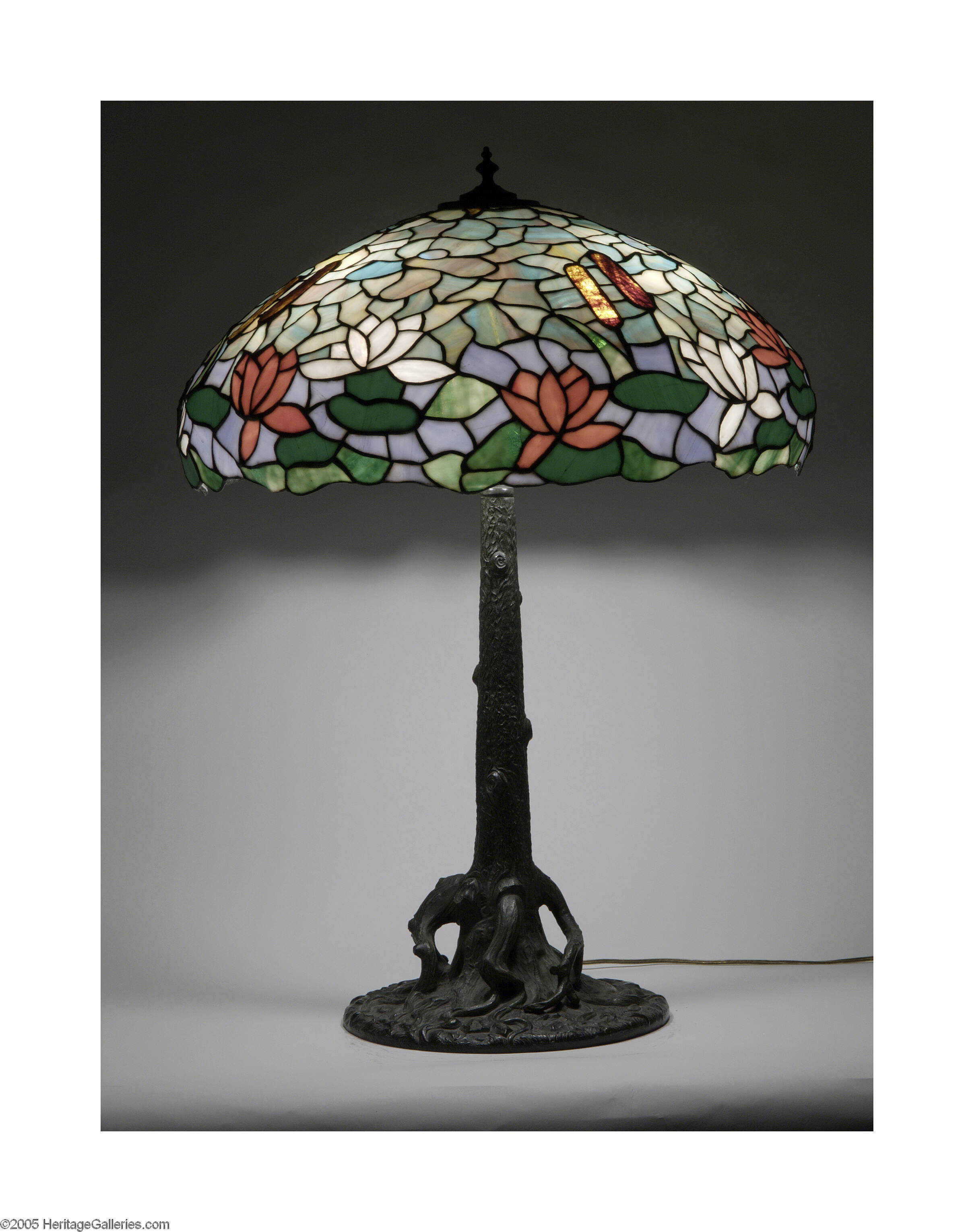 Maryanne Jones Instrueren De stad AN AMERICAN LEADED GLASS AND BRONZE LAMP. Chicago Mosaic, c.1910. | Lot  #30139 | Heritage Auctions