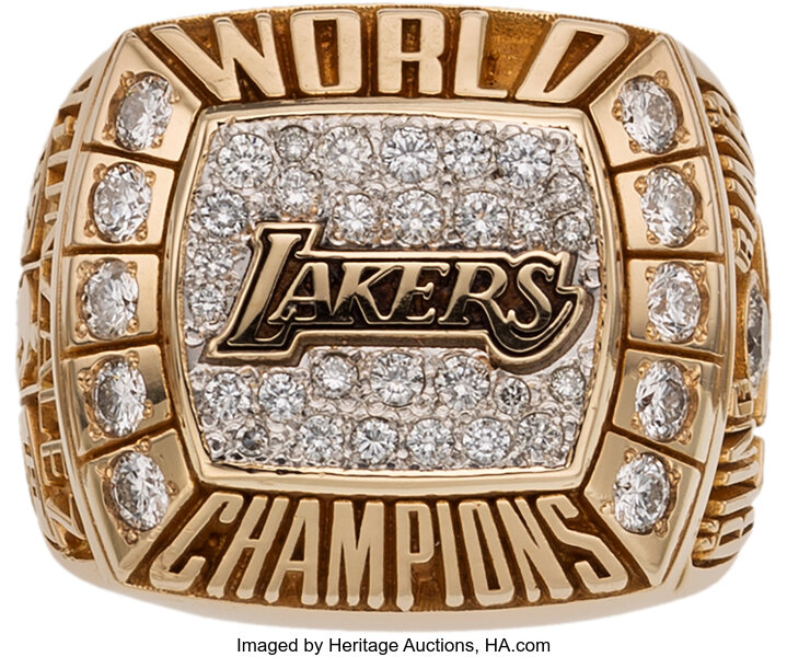 Heritage Auction Includes 100+ Championship Rings