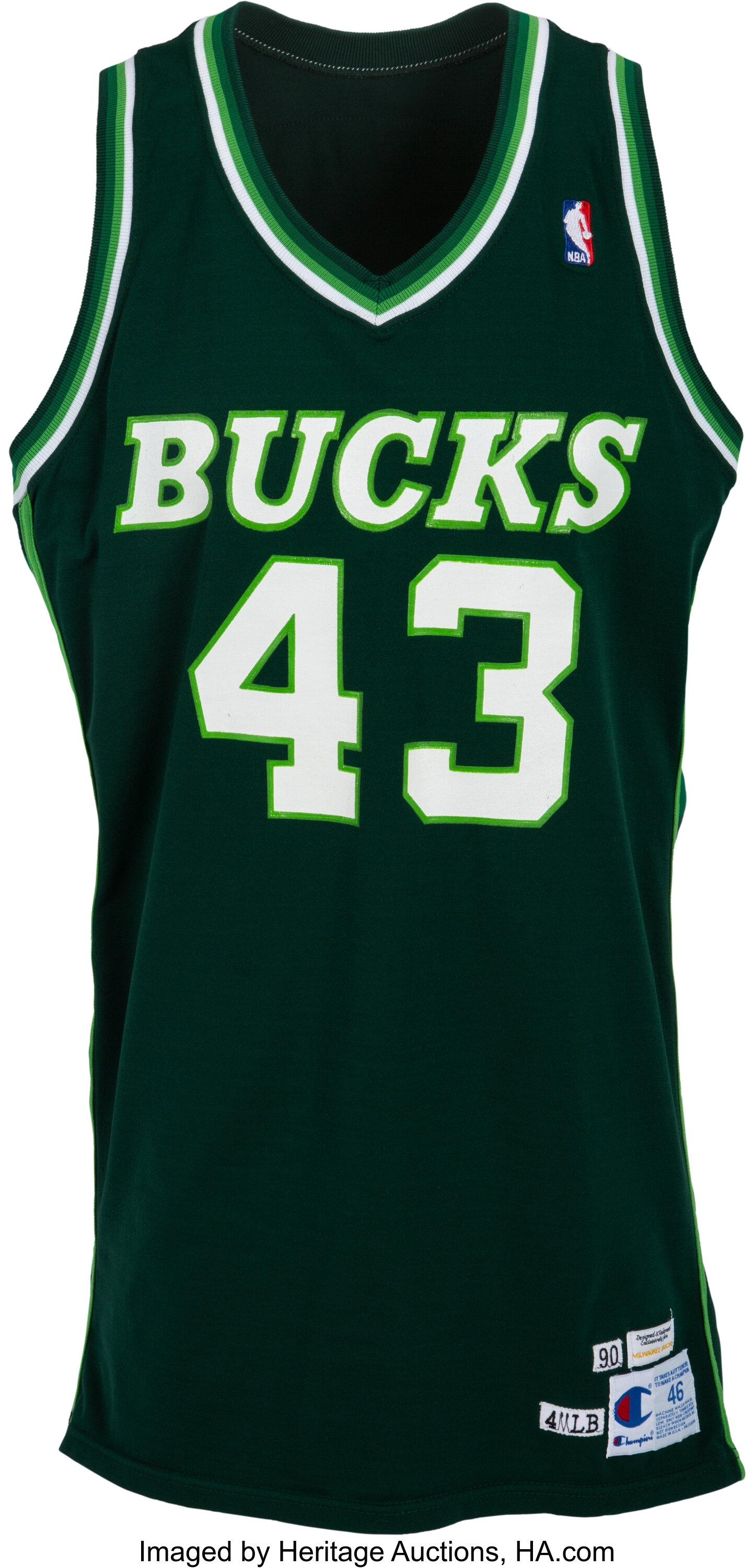 MILWAUKEE BUCKS CUSTOM JERSEY TUTORIAL! CREAM CITY UNIFORM! NBA