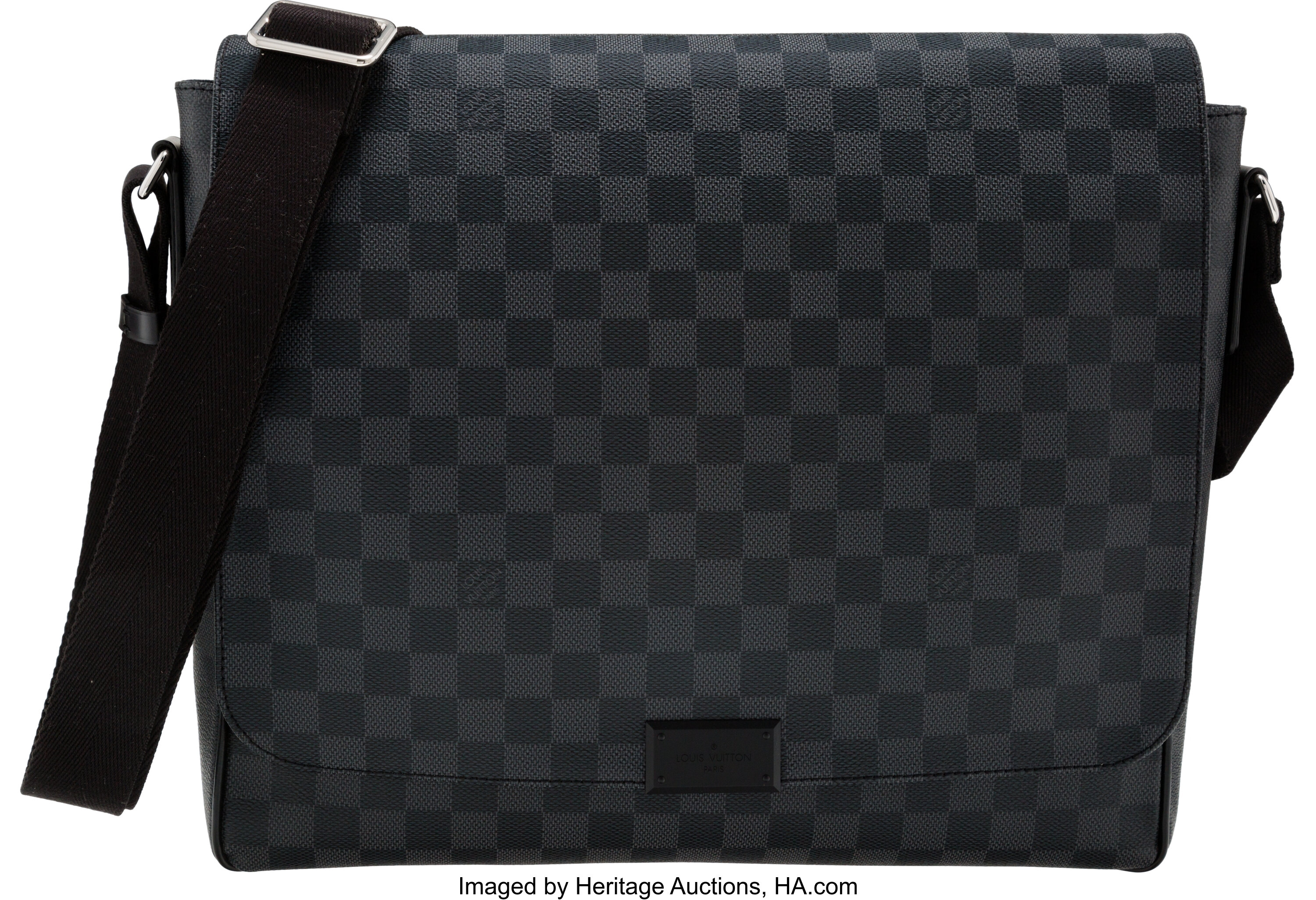 Louis Vuitton District GM Damier Graphite Coated Canvas Messenger Bag on  SALE