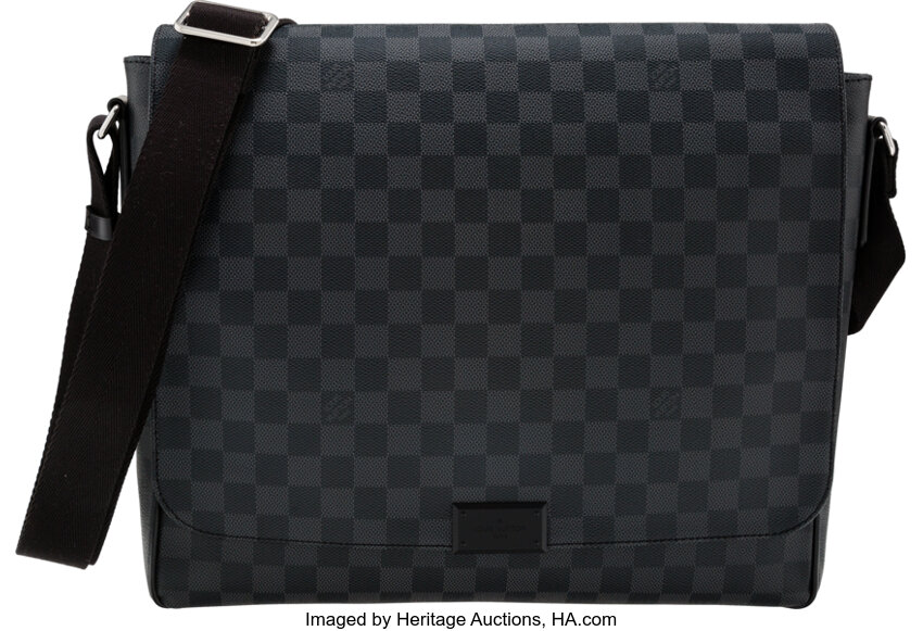 Louis Vuitton Damier Graphite District GM Messenger Bag - The Purse Ladies