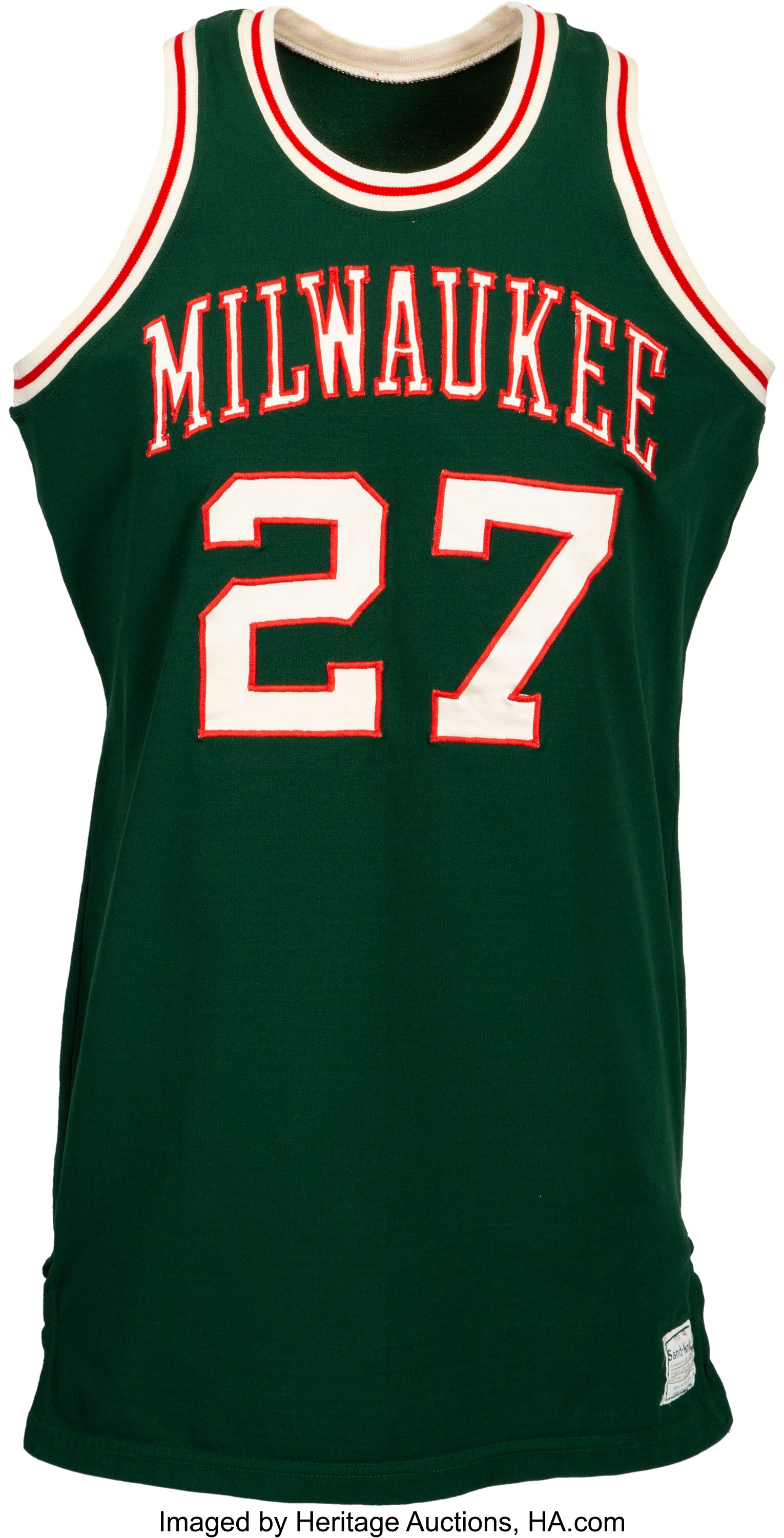 Milwaukee Bucks - The Bucks' Classic Edition uniform is Nike's modern take  on the original Bucks home jersey worn from 1968-72. It will make its  season debut for the “Return to the