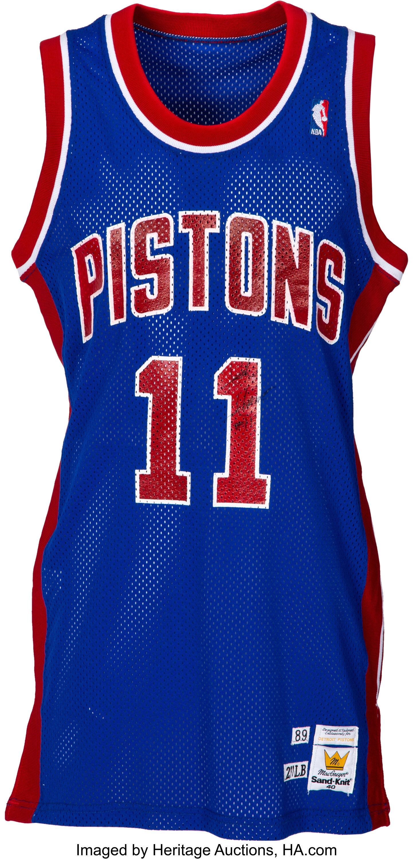 GreyFlannelAuctions on X: 1985 Isiah Thomas Detroit Pistons Warm-Up Jacket  (Worn In Infamous Jordan Freeze Out All-Star Game) 🤫 #JustConsigned  #AuctionPreview #TheHobby #PhotoMatch  / X